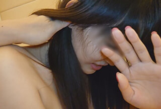FC2PPV 1439253 【個人撮影】美人妻が返済遅延で泣きついてきた！これだけの美貌なのになんで！？挙句に開き直りの投げやり中出し円光！