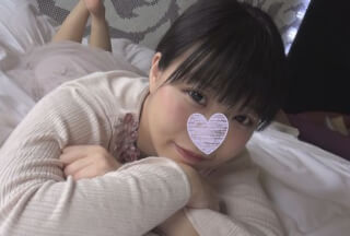 FC2PPV 1484431 [Personal shooting] Thigh 24 years old, plenty of charming L**i type shaved young wife cum shot in large quantities