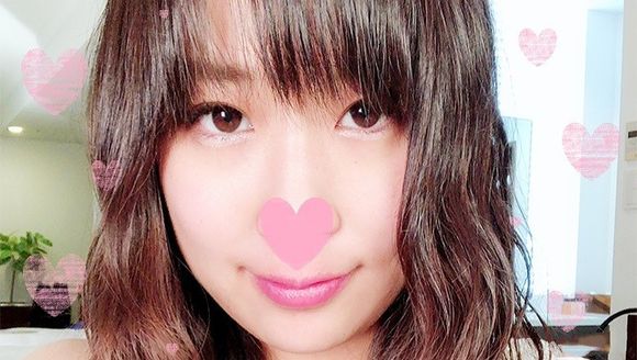 FC2PPV-874081 個人撮影♥S級清楚美女☆某飲食店ウェイトレス♥彼氏に内緒で早漏敏感まんこから愛液吹き出す窓際公開オナニー♥「こんなの知らない♥」自慰経験極少娘が指ズボ腰ガク痙攣連続絶頂♥【モザ無】おまけ写真集付
