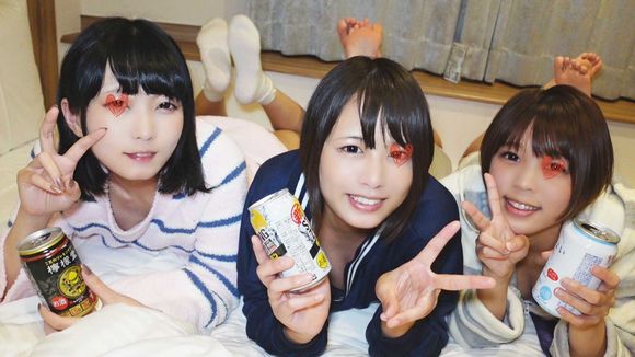 FC2PPV 1546963 【5P乱交】都内私大ミニバスサークル連休合宿・2年女子マネージャー3名①【着替え特典映像付】