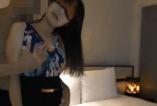 FC2PPV 1555510 【個人撮影】40代を迎えても男に抱かれたい熟女妻　子宮の奥で感じる他人棒