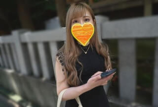 FC2PPV 1560491 【無修正ｘ個人撮影】ネカフェ在住キャバ嬢コミュニティで、紹介してもらったホスト沼の風俗嬢リリカちゃんと客がいるから声を押し殺しながらネカフェでパコｗ【＃ネカフェ難民】