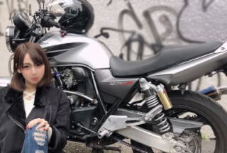 FC2PPV 1566634 個数限定【無】高身長バイク女子連続中出し