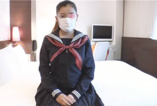 FC2PPV 797442 完全初撮り♥制服生ハメ♥スペイン人とのハーフ超絶美少女18歳♥乳輪がめっちゃエロいFカップ美乳！♥見た目はラテン系だけどマジでシャイなかえでちゃんにガチ中出し！♥※マスクなしおまけ映像特典付き