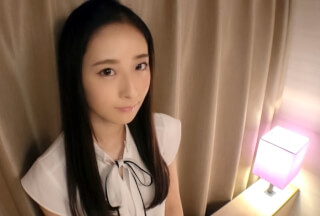 SIRO-3934 [First shot] [Neat and clean lady] [First toy game in life] A beautiful girl who looks like an idol. Innocent girlfriend reacts too much to her first pleasure … AV application on the net → AV experience shooting 1070
