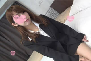 FC2PPV 880652 Elevator girl who returned with no pantyhose because she did H while wearing a suit during lunch break and broke the pantyhose ♥♥ After all it became neat and graceful and even more horny ♪ [Personal shooting]