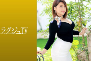 259LUXU-1211 ラグジュTV 1200　魔性的なグラマラスボディの元CA人妻が旦那不在を狙って再び登場！前回の撮影でイク事の快楽を覚えたと語る彼女…。女盛り絶頂期のグラマラスボディを惜しげもなく晒し、非日常のセックス、刺激に恍惚の表情を浮かべイキまくる！