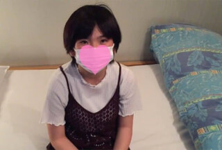 FC2PPV 1123358 Natsu 18 years old, raw. Facials on a club girl with short black hair [Absolute amateur of Machida foot soil]