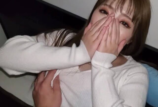 FC2PPV 1811548 Until 17 980 [No] A junior with fair-skinned big breasts with a nice smile. She takes her to the room and makes a vaginal cum shot break shot in the back of the vagina.