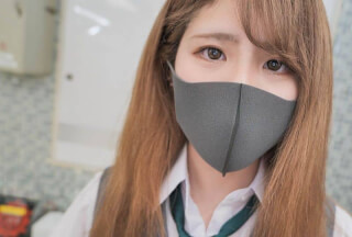 FC2PPV 1889535 【個人撮影】くれは18歳美脚で巨乳で痙攣マンコに中出し。【山射】