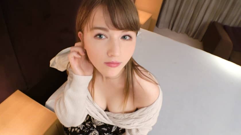 SIRO-4084 [First shot] [from California] [Pink erection nipple] White beauty with gray eyes. A naughty part-time job that starts secretly from her boyfriend in her home country. To Japanese hard cock .. Application amateur, first AV shooting 136