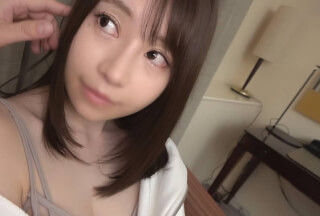 FC2PPV 1896964 ※期間限定価格 7/6まで【2480PT⇒1980PT】 初撮影 上玉！神乳めちゃ可愛OL ハメ撮りに照れながらのいちゃいちゃ生エッチ