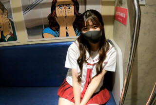 FC2PPV 1898831 【つい最近まで女子●生】18歳のみゆちゃんと初体験の電車フェラ、エッチな水着でぬるぬるローション生ハメプレイ！