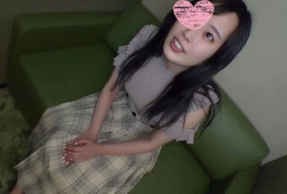 FC2PPV 1977836 幼稚園教諭を目指して勉強中のJD。パーフェクトガールの母性本能をくすぐって中出ししちゃいました♪