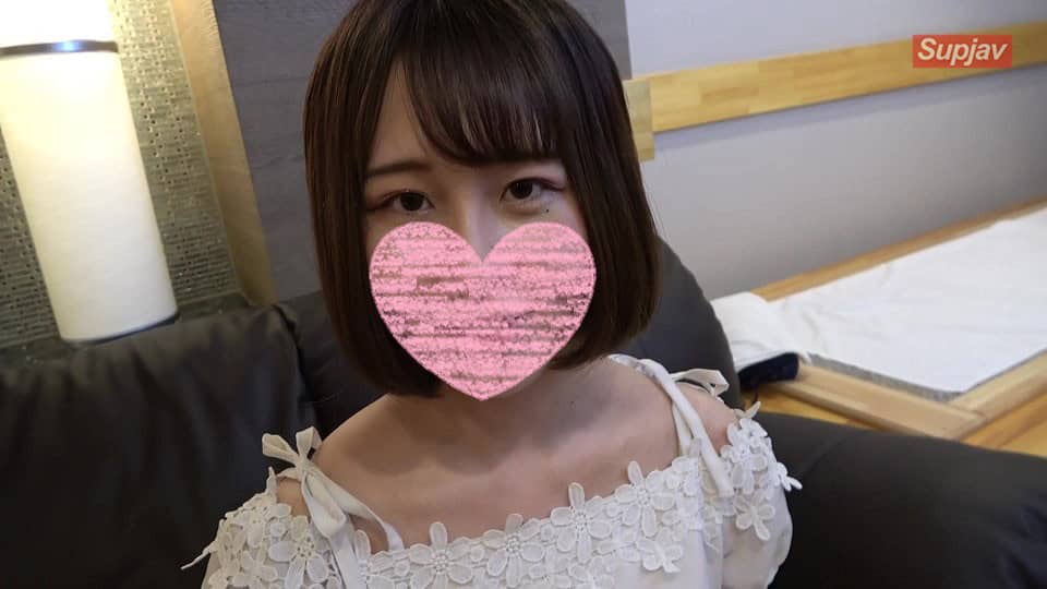 FC2PPV 1981446 おとなしそうな清楚系ほど、性欲があってため込んでるんじゃないか説。