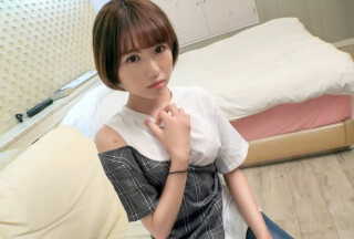 SIRO-4198 【初撮り】【白い華奢身】【蕩け呆ける】イケメンに蕩けた表情を浮かべる初々しい女の子。細い腰を掴んで膣奥に快感を与えれば.. ネットでAV応募→AV体験撮影 1283