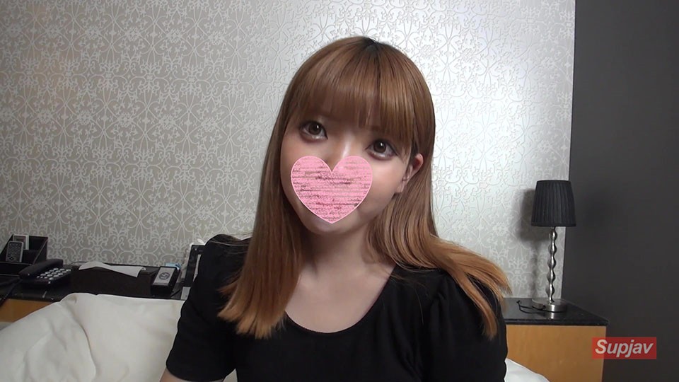 FC2PPV 1261873 ☆初撮り☆完全顔出し☆くりくりお目々の19歳美少女♥剛毛未処理マンコに極太チンポぶっこんで悶絶生ハメSEX♥【特典付】