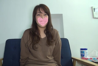 FC2PPV 1277828 ☆ファストフード店勤務のえみちゃん再登場☆久しぶりに再会した普通の女の子が今度は3Pに初挑戦！濃厚エッチにイキまくり叫びまくりで大満足♥【特典付】