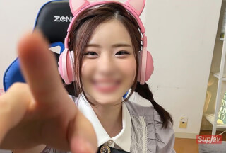 FC2PPV 2468802 【配信の裏側、流出】めちゃかわ♥(20歳) フォロワ４万！人気ゲーム配信女子大生、男子大生とゲーム配信中に軽イキ☆垢BANギリギリのフェラ＆中出しSEX映像流出♥伝説個人撮影 [有]