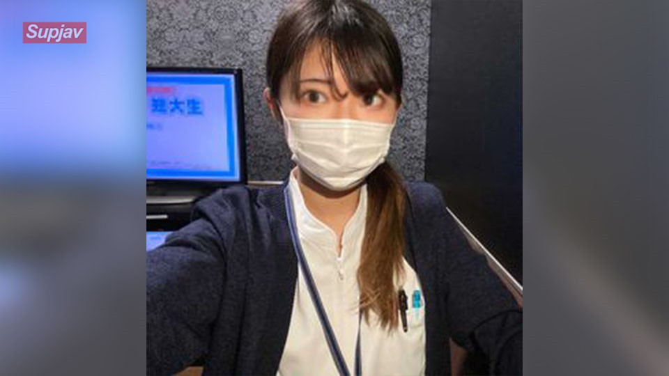 FC2PPV 今日まで！「＃12-2」現役看護師さんを仕事着でハメ撮りしました。剛毛まんこに大量中出し♡両想い♡