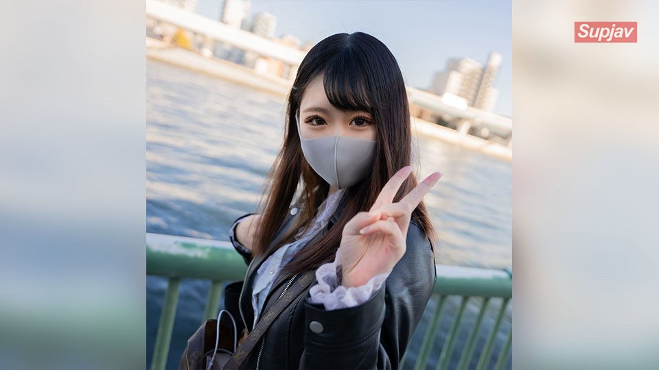 FC2PPV 2486331 初撮影！！【新シネマ画風】個数限定！【無修正】可憐な美巨乳Gcup現役女子大生・・・巨乳に挟まれたまらず口内発射！喘ぎ乱れる見事な美体に2回中出し！！（3回射精長編）
