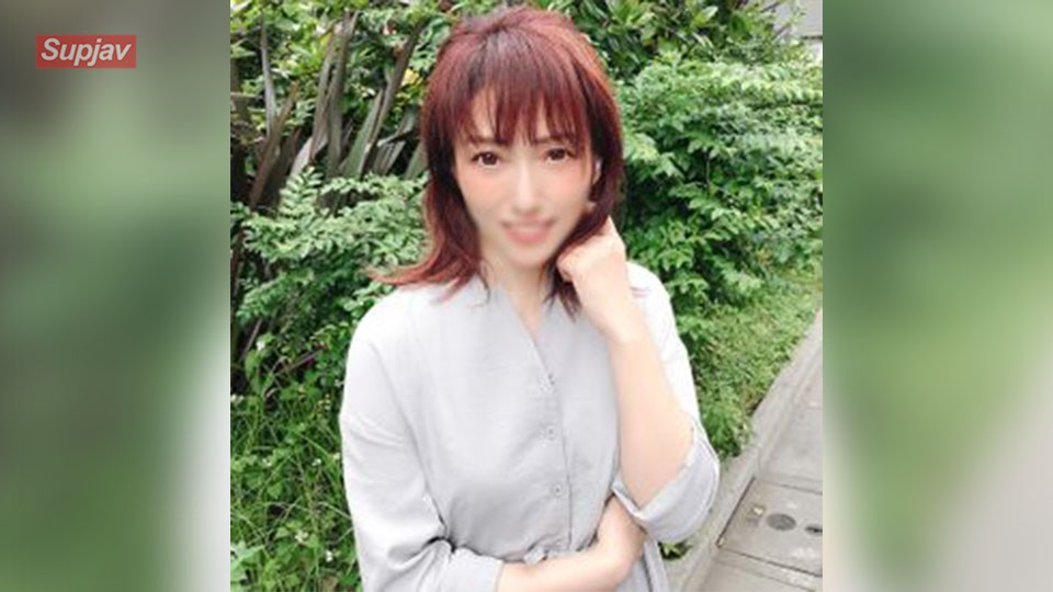 FC2PPV 2486911 【奇跡の五十路】つばき(50)★女性に年齢を…とはいえマジで50歳！？貞淑な美人妻が5～6年ぶりのSEXでイキまくり！電マ潮吹き・ヌル＆イチャ×2お風呂プレイ！更に…メイドコス！？ [有]