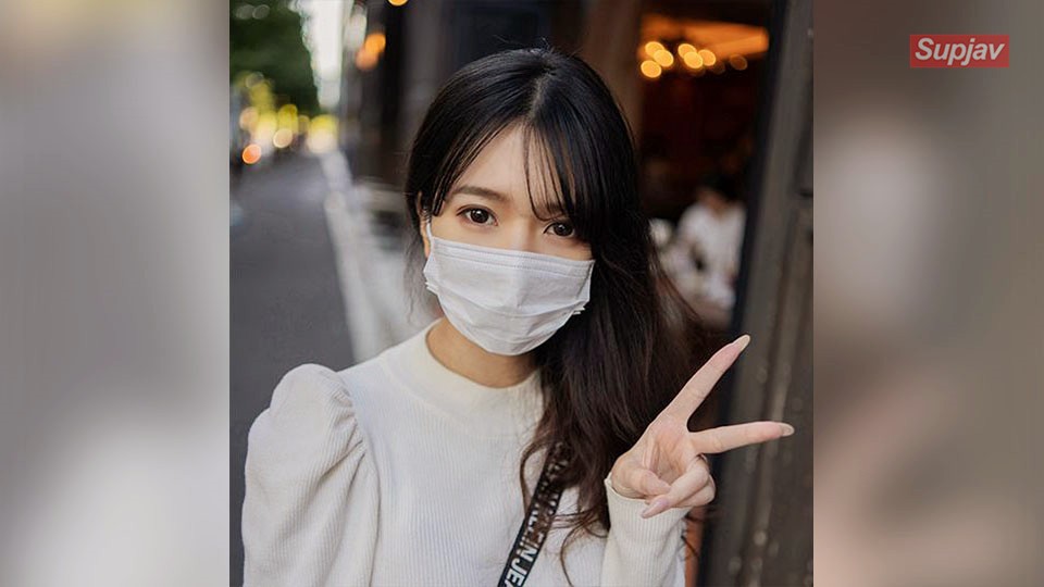 FC2PPV 2525085 【新シネマ画風】個数限定！【無修正】秋晴れの空の下で可憐な女子大生と。脱がせてみると生え揃った剛毛がびっしりと・・・清楚な彼女の中に膣内射精！！