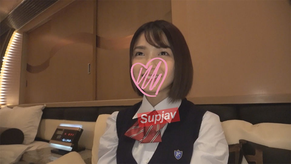FC2PPV 2522498 美少女J系にオジサンの自己中セックス！同級生の男子あこがれの優しい彼女は金パワーで簡単に堕ちる尻軽女でした～  [有]
