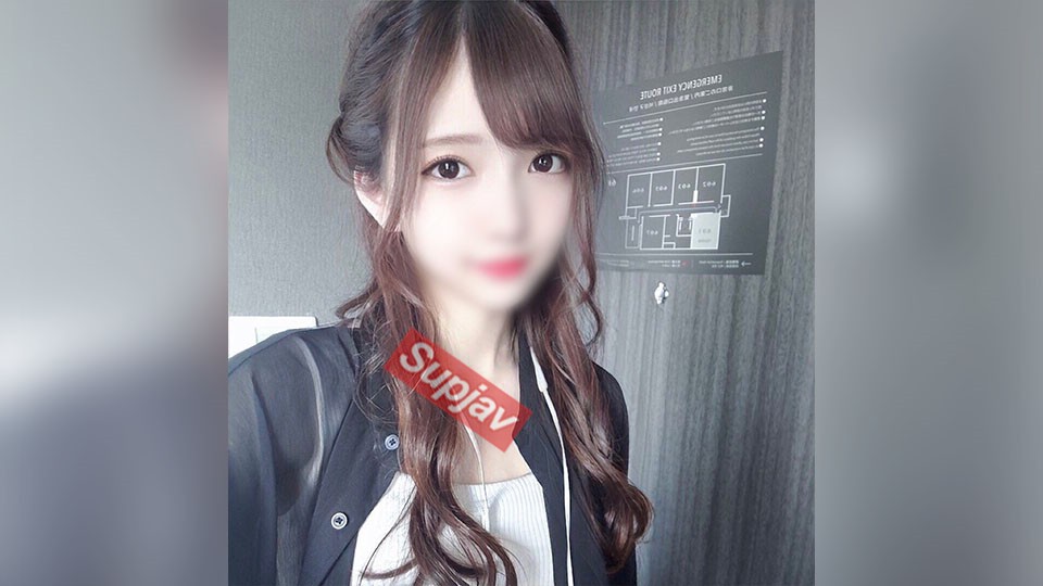 FC2PPV 4625579 (2553591)【無修正】【顔出し】【完全初撮り】波瑠似のおっとり綺麗系スレンダー美女りさちゃんの恥じらう姿に硬直キモおじチンポ怒りのピストン。中出しを拒むりさちゃんに濃厚白濁孕ませ汁強制種付け完了。