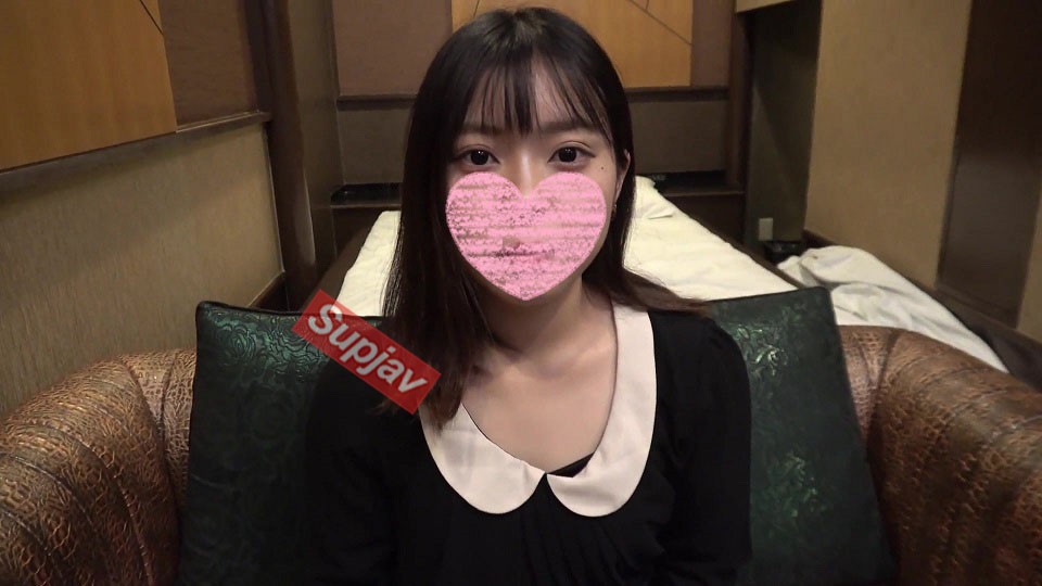 FC2PPV 2622283 可愛すぎるメイドさんと二人でホテルへ。経験の少ない美少女の狭い性器に大量の精子を放出。
