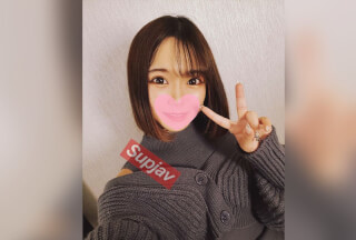 FC2PPV 2629209 【無】行きつけ居ざか屋の“看板娘”♥デートしてお互いほろ酔いのままベッドイン。普段とのギャップに肉棒が激しく反応！若いスレンダーボディをまさぐり尽くして大量中出し！！