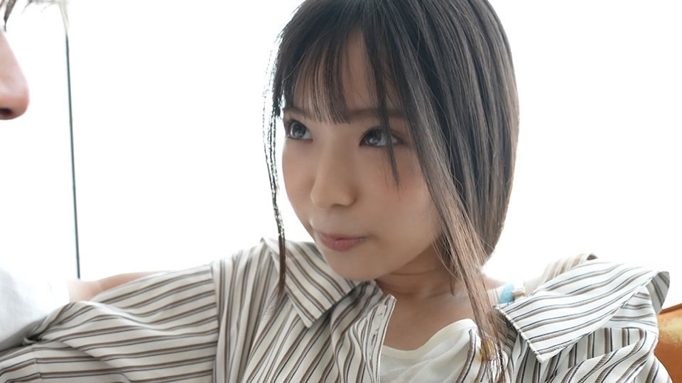 S-Cute 888_yui_01 Hug Etch That Makes A Shaved Girl Squid / Yui