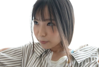 S-Cute 888_yui_01 Hug Etch That Makes A Shaved Girl Squid / Yui