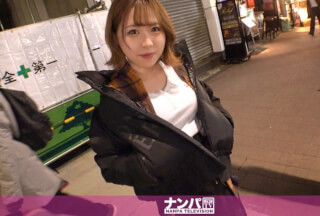 200GANA-2635 マジ軟派、初撮。 1738 真っ白な肌！ピンク色乳首！モチモチ美尻！電マでイタズラしてたら発情しちゃってSEX！感度抜群で中イキしまくり！弾ける尻肉がエロすぎて興奮必至！(星井ゆら)