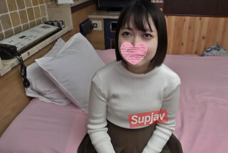 FC2PPV 2658412 アニメ大好き地味カワ女子！「オナニーはしたことありません」しかしデカクリ。全身性感帯の隠れエッチな蝶でした。