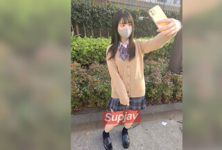FC2PPV 2745512 【期間限定12000→9980】【続編】【初顔射】18歳清純Fカップ美少女みかちゃん！幼い体を開発して初大量潮吹き！制服で中出し、スク水で人生初大量顔射しちゃいました【2作分超大作】※早期購入者特典有 [有]