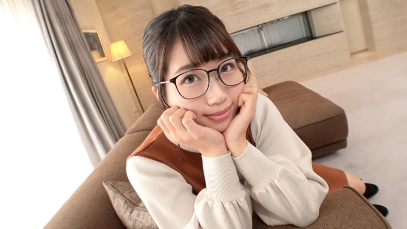 SIRO-4822 【初撮り】【メガネ女子】【濃厚がっつきフェラ】真面目そうに見えてハメ潮を連発する敏感むっつりスケベっ娘を発掘。男根でいっぱい突かれ限界突破した激濡れオマ○コは、愛液を止めどもなく垂れ流していき.. ネットでAV応募→AV体験撮影 1782 (辻真希)
