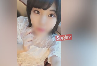 FC2PPV 1395358 エッチ大好き系めちゃくちゃイキまくり体質な看護学生(卒業記念に中出ししました)