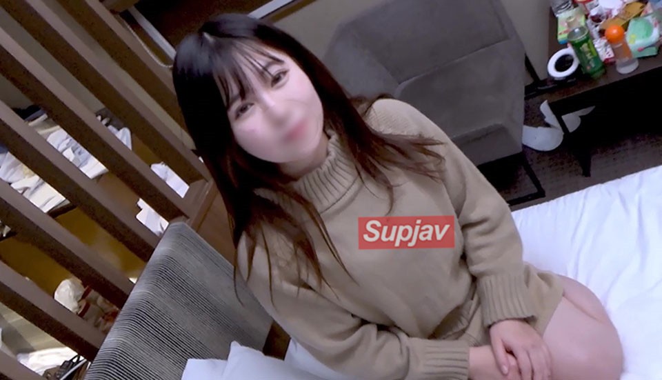 FC2PPV 2735079 【清純スケベ娘】【完全顔出し】いつもニコニコ美肌美形口リ少女がマグナムセックスで生中連続絶頂 [有]