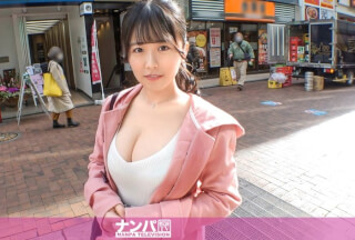 200GANA-2662 マジ軟派、初撮。 1787 ちょい地味で押せばヤレそうな雰囲気がたまらんJDをナンパ！胸の谷間にパンチラに…スキの多さがまたエッチ！照れつつも流されSEX！ハリのあるデカ乳と美尻が弾ける！ (柏木こなつ)