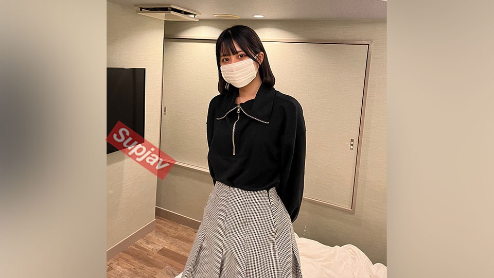 FC2PPV 2908113 18歳うぶな美少女らなちゃんと約束外の中出しえっち、、、顔出しNGだがエッチを楽しみ終盤マスク外してイキ顔晒してます