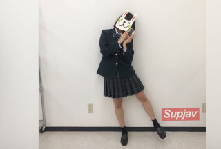 FC2PPV 2922643 【第三弾】秘蔵！経験少ないつるぺた女子学生を突きまくる