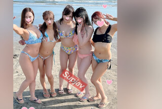 FC2PPV 3042278 【サマーパーティ☆】夏だ！海だ！ギャルと乱交だ！日焼け跡がエチチなギャル軍団と乱交10P大個撮会♥全員生挿入OKのゴリゴリビッチパーティ♀アホになるまで射精してアクメしてイキ倒れる種付けＳP☆【おまけ [有]