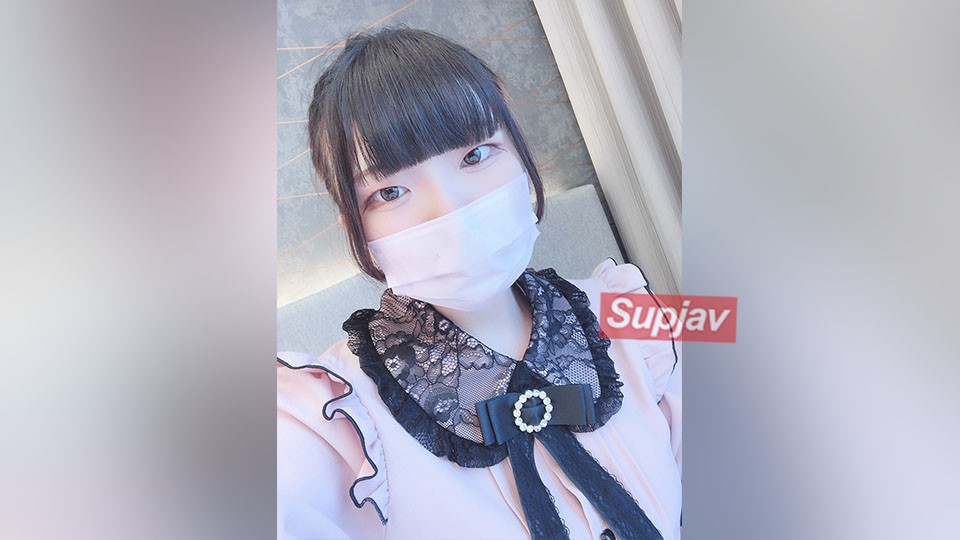 FC2PPV 3052290 【無修正】【3発射】【流出】「今からSEXの生配信しま～す♡」メンヘラ系オタサーの姫がSEX生配信！柔らかいマシュマロおっぱいとパイパンマンコがハメられる姿を全世界に生公開。特典にアーカイブ映像あり