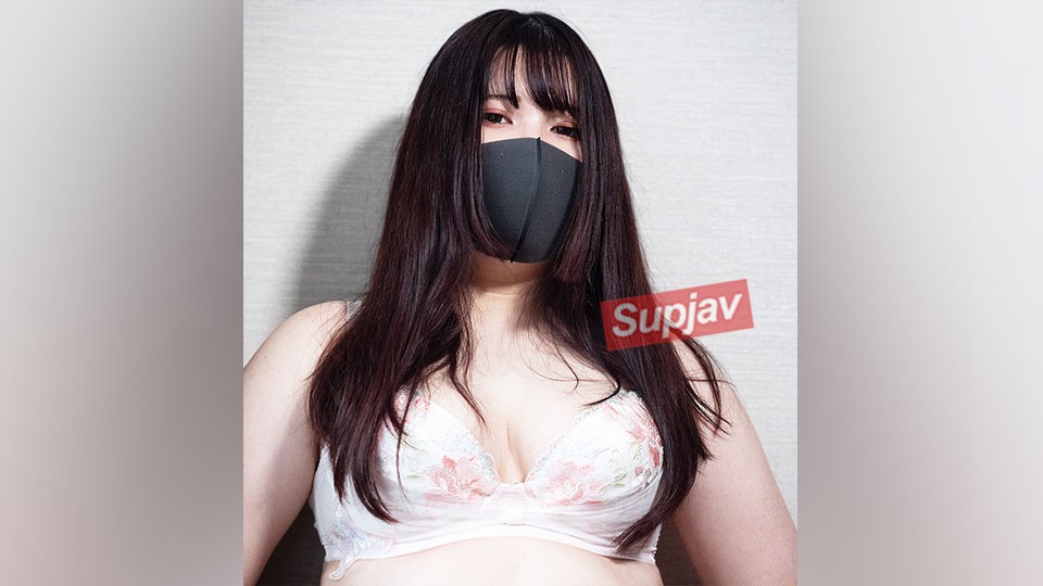 FC2PPV 3073912 【無修正】【撮影困難】童貞をコロス目つきのメンヘラ娘。派手なとんがりネイルで亀頭責め&激しくチンポをシゴく、男の潮吹き寸前！お返し強制イラマで激怒、撮影困難だがホールド中出しで無事種付け
