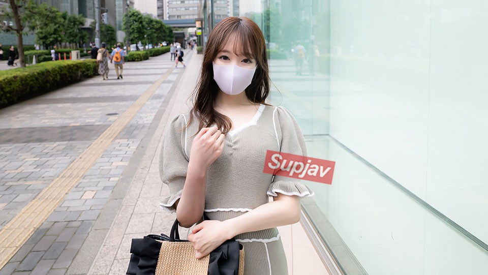 FC2PPV 3074048 個数限定！【無修正】シネマ画風！この美しく優雅なビジュアルでEcup巨乳現◯女子大生・・・色白美肌を惜しげもなく晒しピッチピチな美体に生中出し＆口内射精！！
