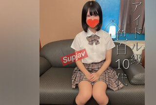 FC2PPV 3088771 An Idol-Class Teen With A Lot Of Smiles. Her Immature Slender And Immature Body Drowns In Pleasure And She Suddenly Cries. She Says, "I’m Pregnant…" With An Uneasy Face And A Large Amount Of Vaginal Cum Shot At The End. With A Blowjob Benefit For The First Time In Her Life.