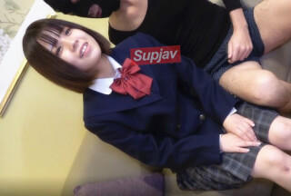 FC2PPV 3107650 ３作品合計120分！ 色白ショートカット小動物系の女の子に初めての中出しを教えてあげました。