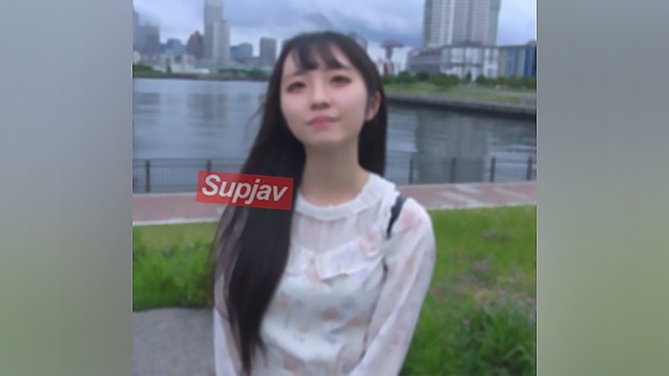 FC2PPV 3108889 18清楚黒髪ロング華奢な身体を紅潮させてぴくぴく痙攣イキ、「すぐる君の精子中に出して！！」って言わせて立バックで中出し【10/17割引】