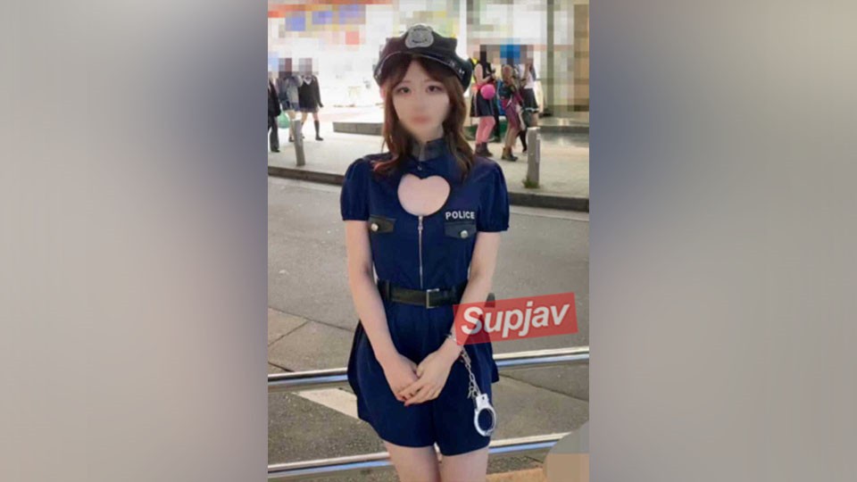 FC2PPV ｢♯51-3｣小柄な妹系美女が渋○ハロウィンでコスプレ露出。一緒にお*飲んで3p乱交連続中出し♡両想い♡